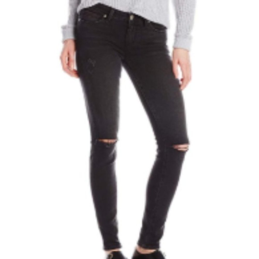 PAIGE Women's Verdugo Stretch Ultra Skinny Jean 27